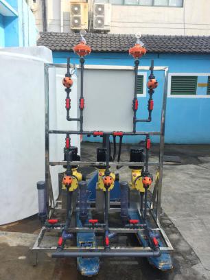 加藥設(shè)備不帶桶