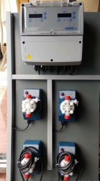 多參數檢測儀表可測PH，ORP，配加藥計量泵