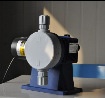 定量泵，計量加藥 ， 滿足不同介紹需求, 220V/ 380V電源可選